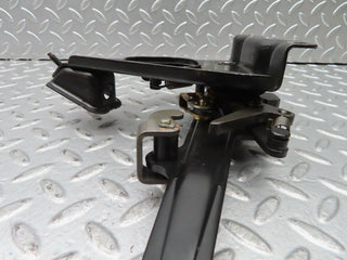 21573 Mercedes-Benz W126 300SE Handbrake Regulator