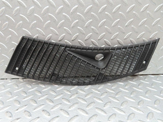 W123 air intake grill left lhd used OEM