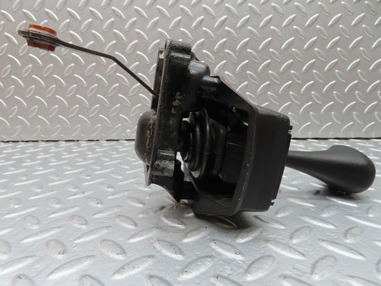 20738 Mercedes-Benz R107 450SL Gear Shift Selector