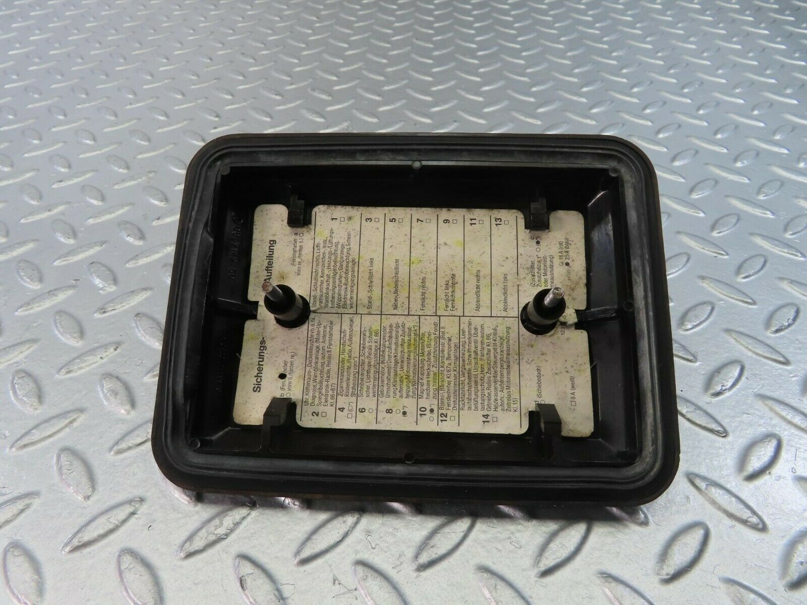 10678 Mercedes-Benz W123 230E Fuse Box Cover 1235400082