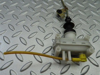 W124 Wagon door lock vacuum actuator rear left used OEM