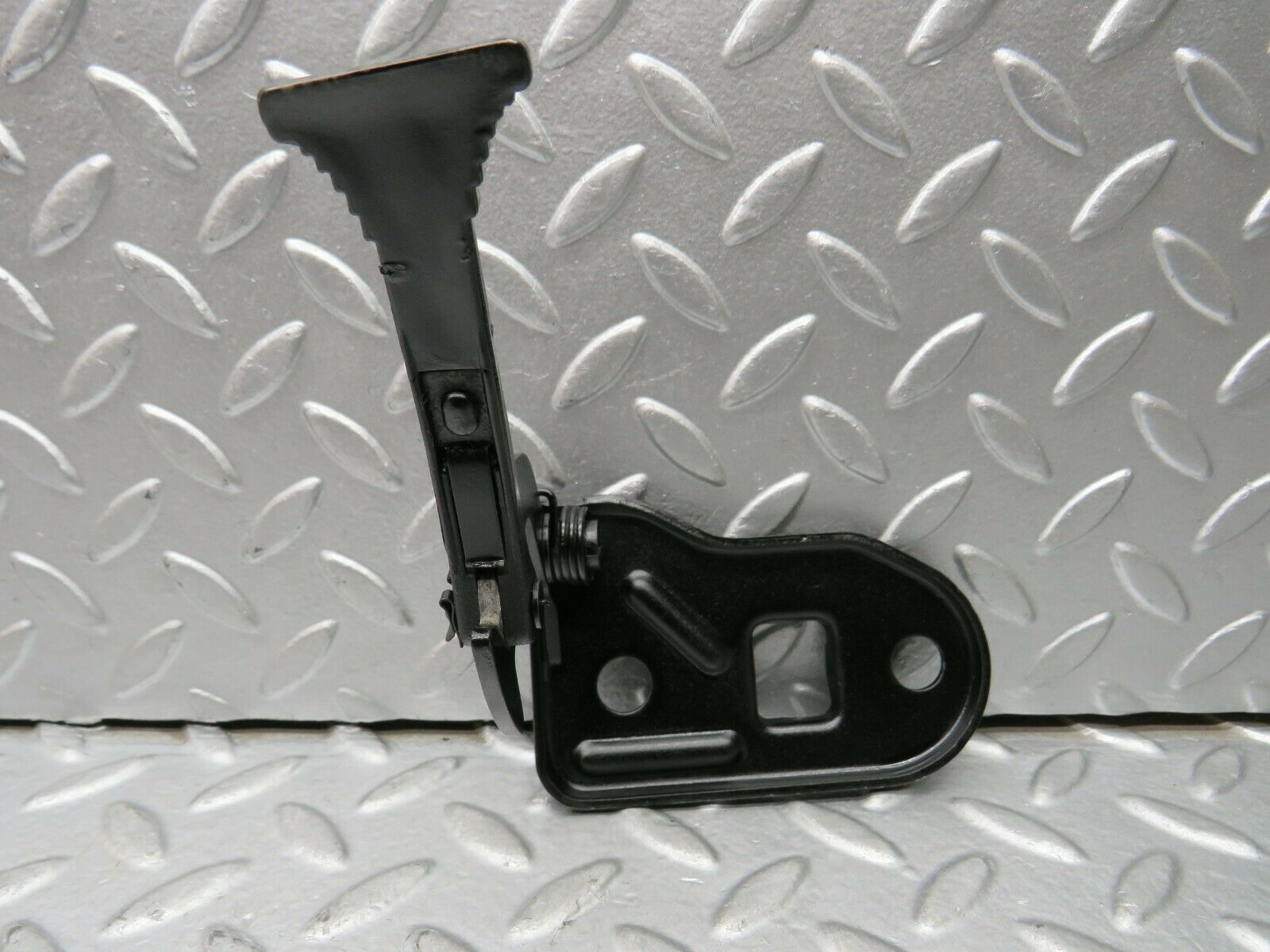 22020 Mercedes-Benz S123 280TE Wagon Bonnet Safety Latch 1238800160