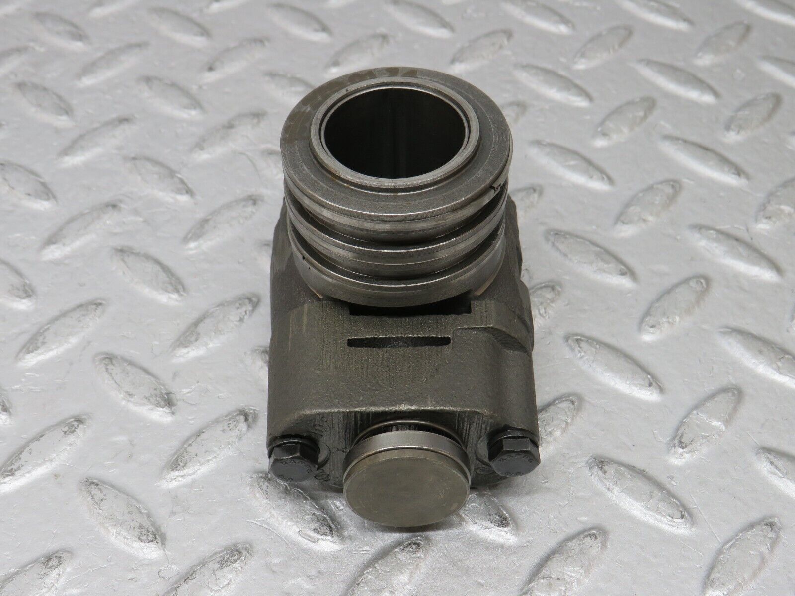 36411 Mercedes-Benz R107 450 Automatic Gearbox Governor 722.002