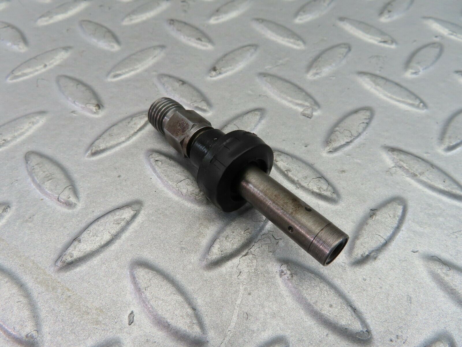 7788 Mercedes-Benz S123 230TE Wagon Fuel Injector Bosch 0437502010