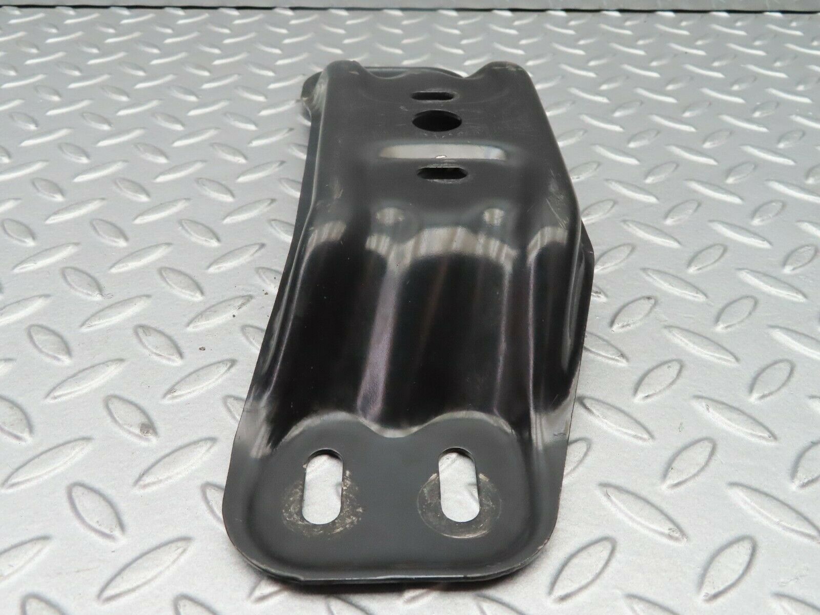 5408 Mercedes-Benz W124 230E Gearbox Mount Bracket Holder