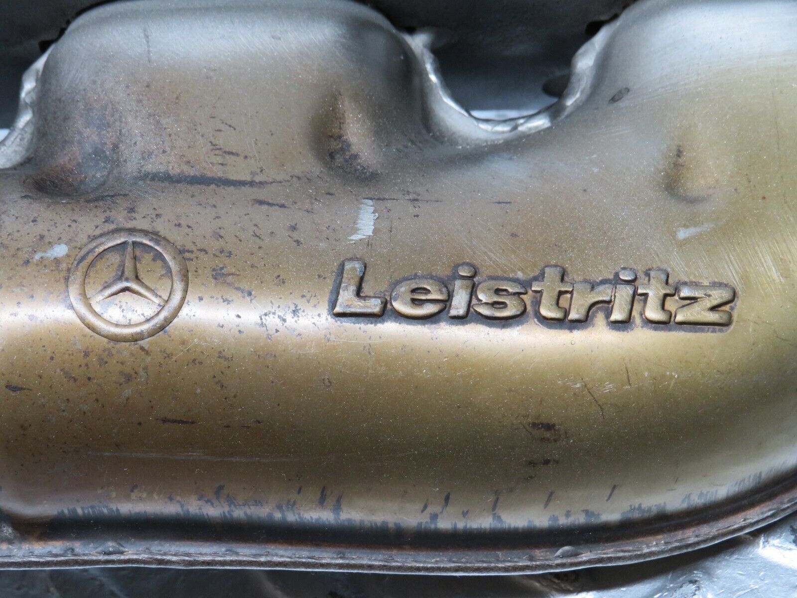 39430 Mercedes-Benz R129 320SL Coupe Exhaust Manifold 4-6 Cylinder