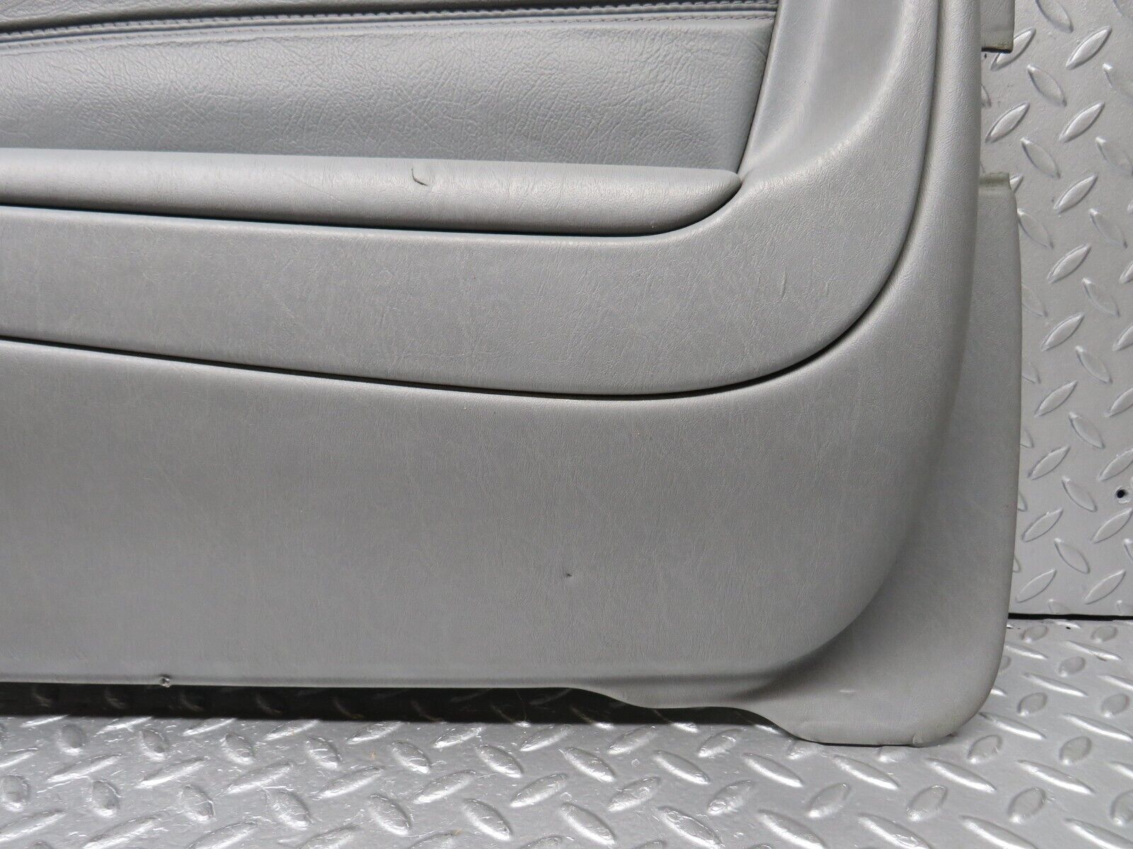 39513 Mercedes-Benz R129 320SL Coupe Door Card Grey Right Side