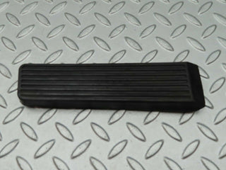 3936 Mercedes-Benz S123 200T Wagon Accelerator Pedal Rubber 1233010082