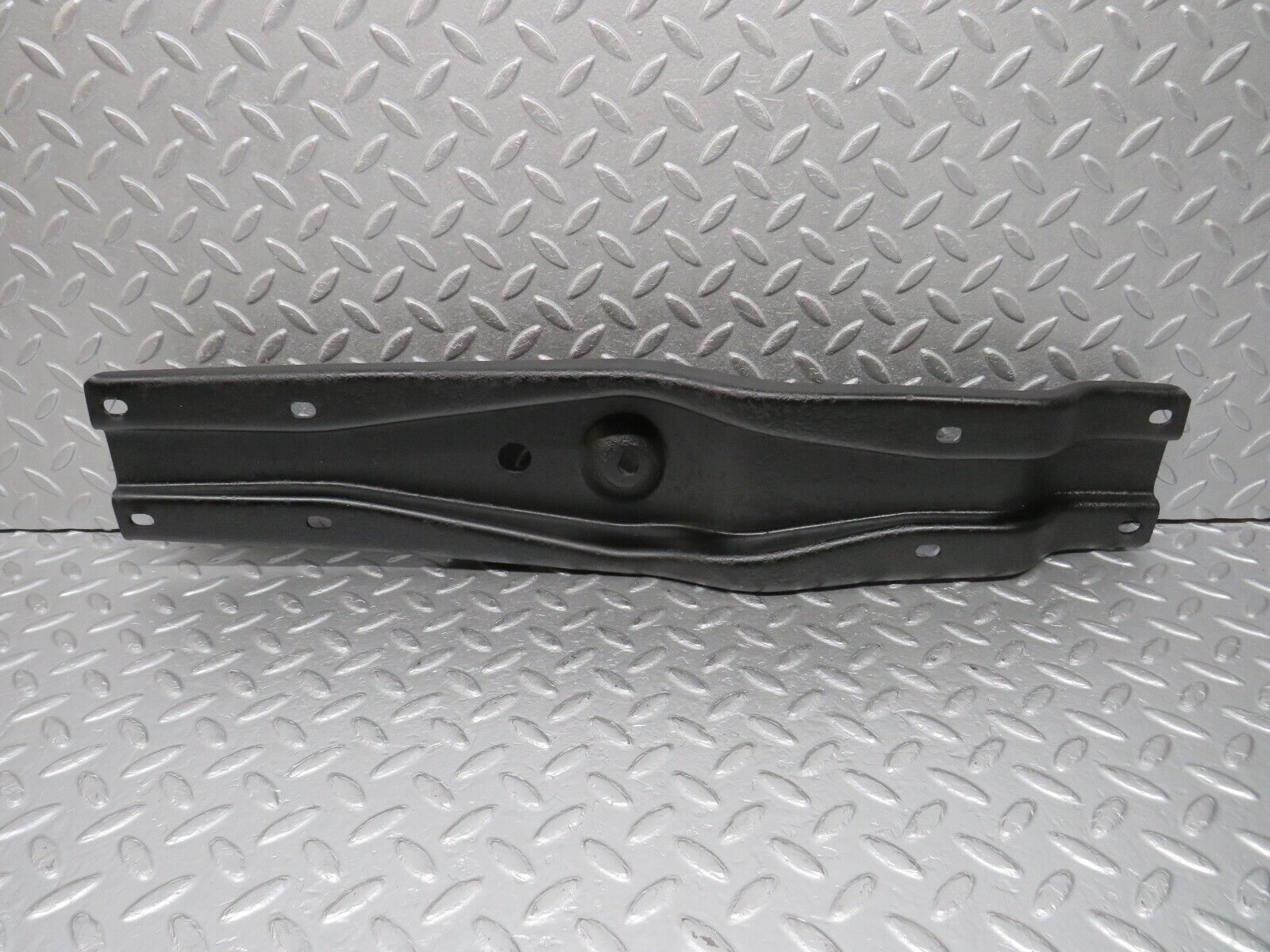 40386 Mercedes-Benz W110 230 Gearbox Mount Bracket
