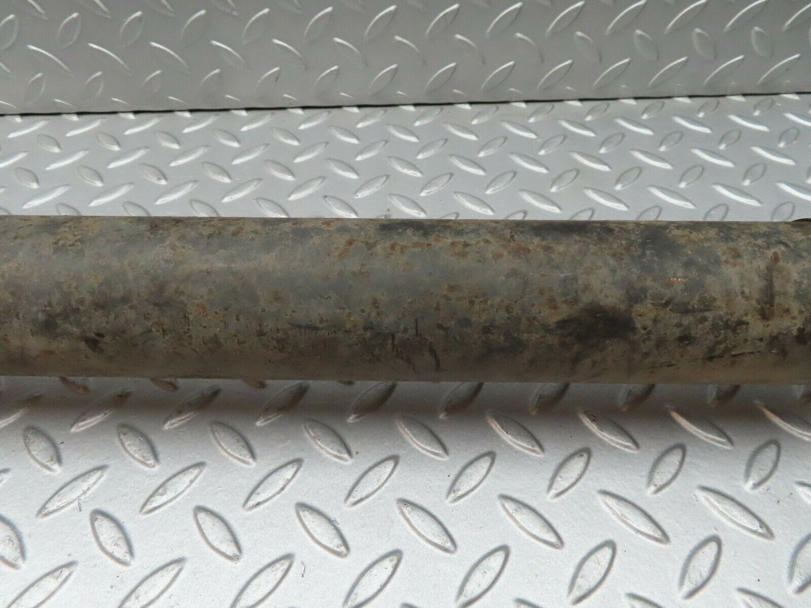 4095 Mercedes-Benz S123 200T Wagon Cardan Shaft Drive Shaft