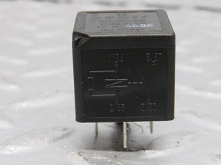 R129 SL multi purpose relay used OEM
