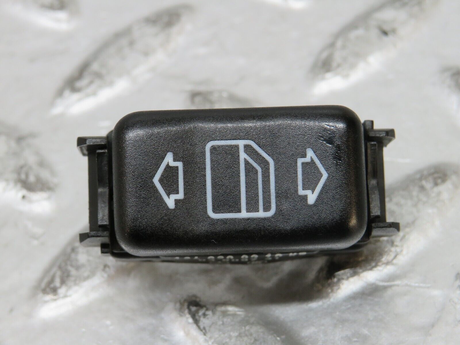 27559 Mercedes-Benz S124 300TE Electric Window Switch Left Side 1248209310