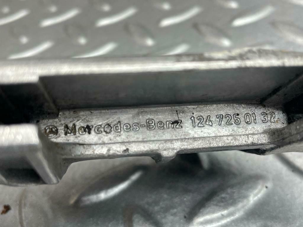 20180 Mercedes-Benz R129 300SL Coupe Door Window Guide Pads 1247250132