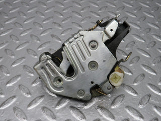 W124 Wagon front right door lock mechanism used OEM