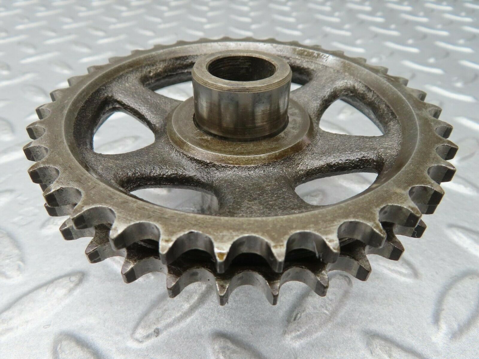 16695 Mercedes-Benz C107 380SLC Timing Gear 1160770312