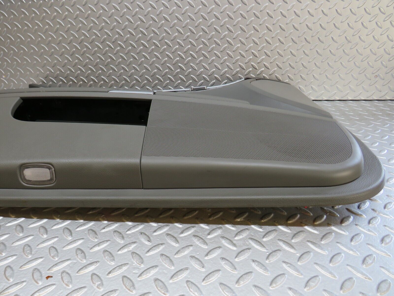 35100 Mercedes-Benz W221 Front Left Door Card