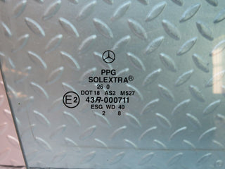 34972 Mercedes-Benz W210 320E Front Right Door Window Glass