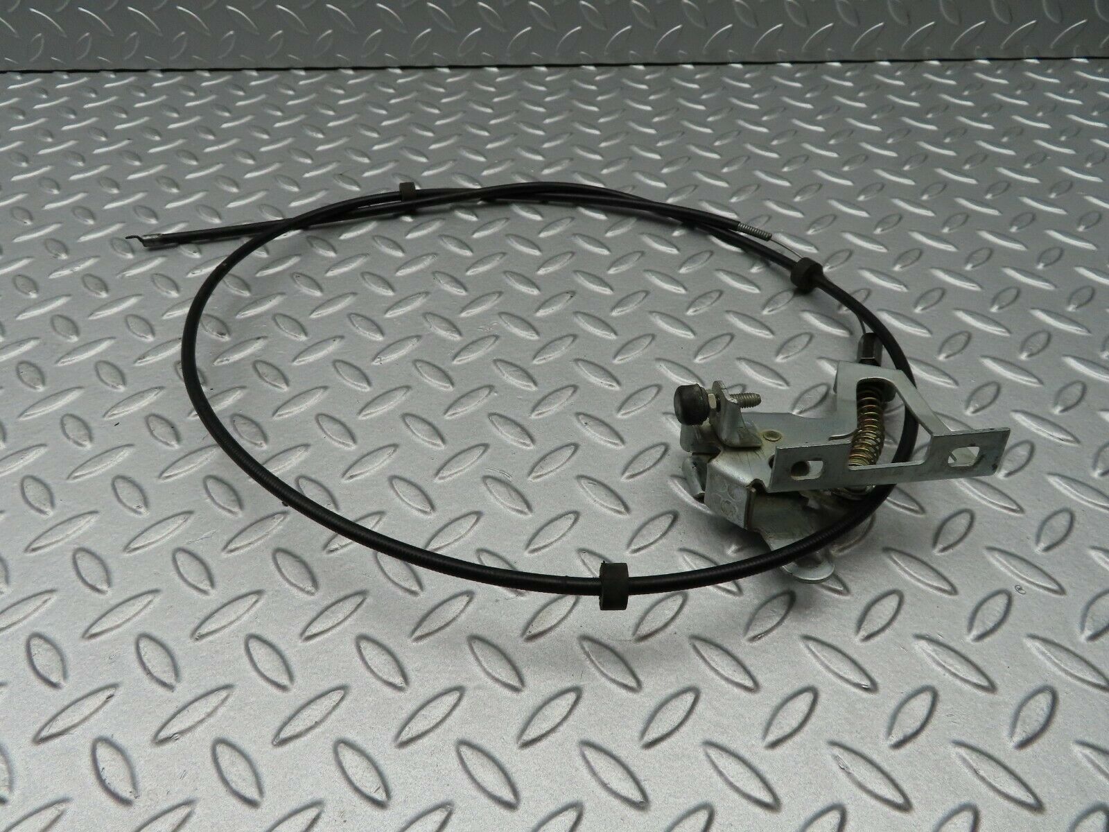 5187 Mercedes-Benz R107 350SL Coupe Soft Top Mechanism Lock With Cable Right Side