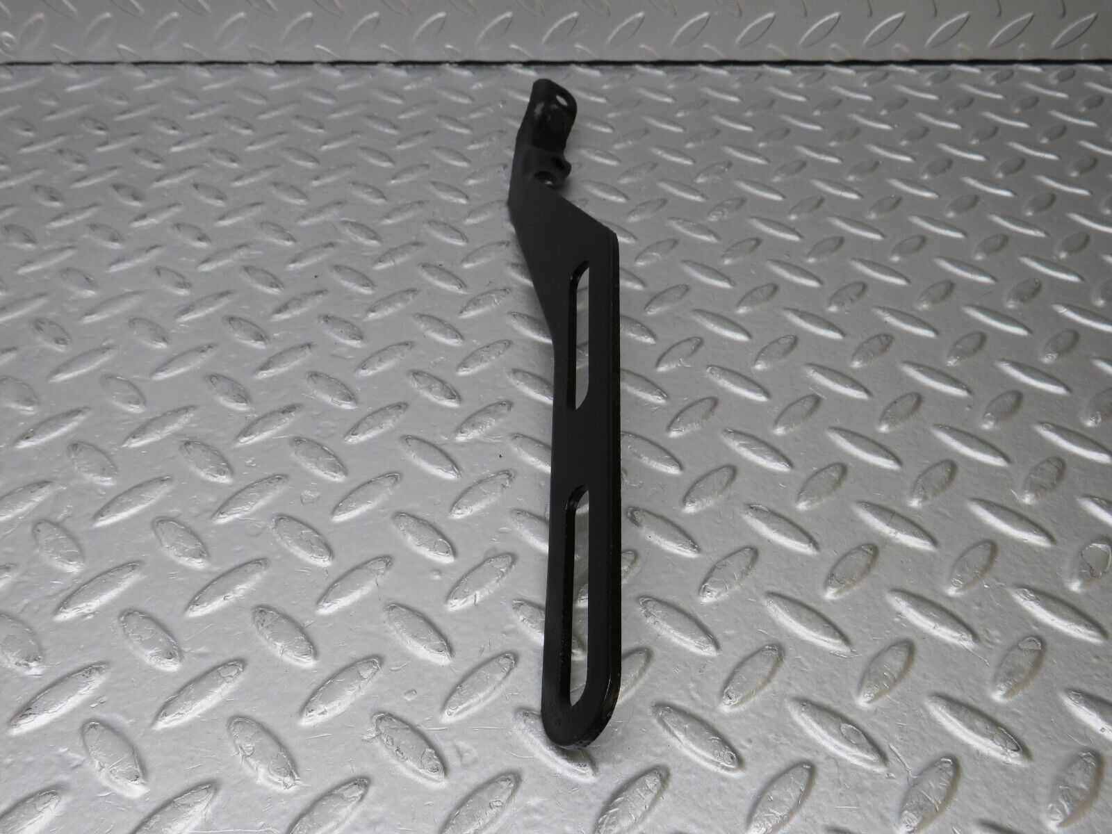36135 Mercedes-Benz W126 420SE Exhaust Bracket