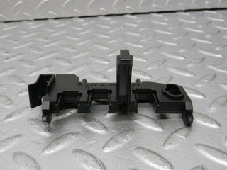 33479 Mercedes-Benz W202 C180 Steering Column Cable Bracket 2025461043