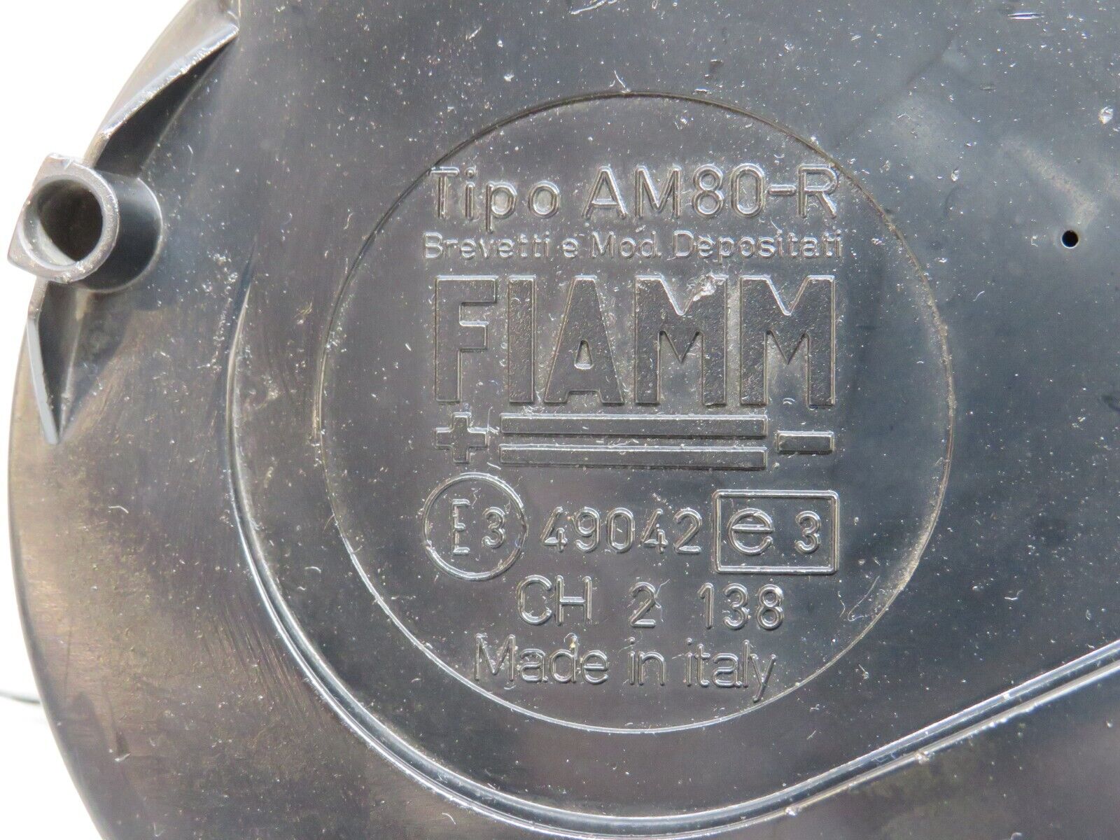 37810 Mercedes-Benz A124 320E Cabriolet Horn Fiamm Pair AM80-R