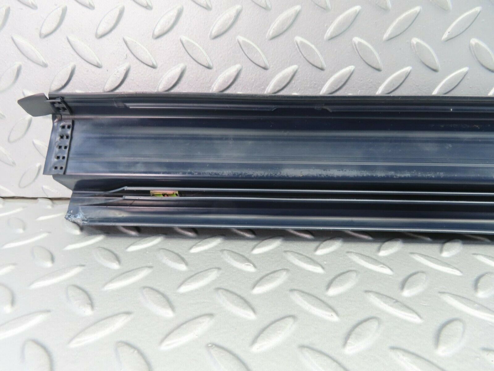 9407 Mercedes-Benz C124 300CE Coupe Left Door Sill Blue