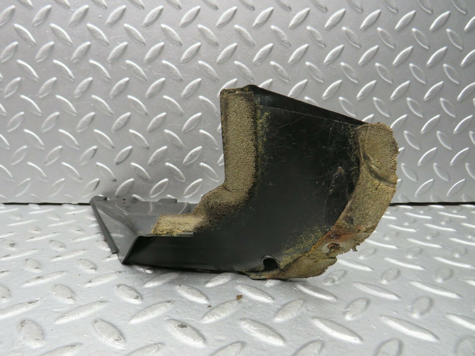 22238 Mercedes-Benz S123 280TE Wagon Water Drain Left Side 1238300328
