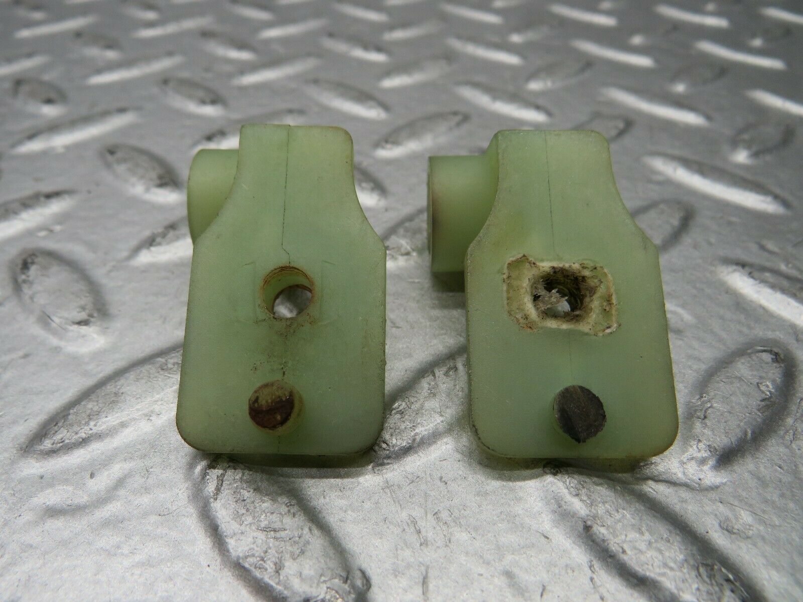 22218 Mercedes-Benz S123 280TE Wagon Accelerator Pedal Linkage