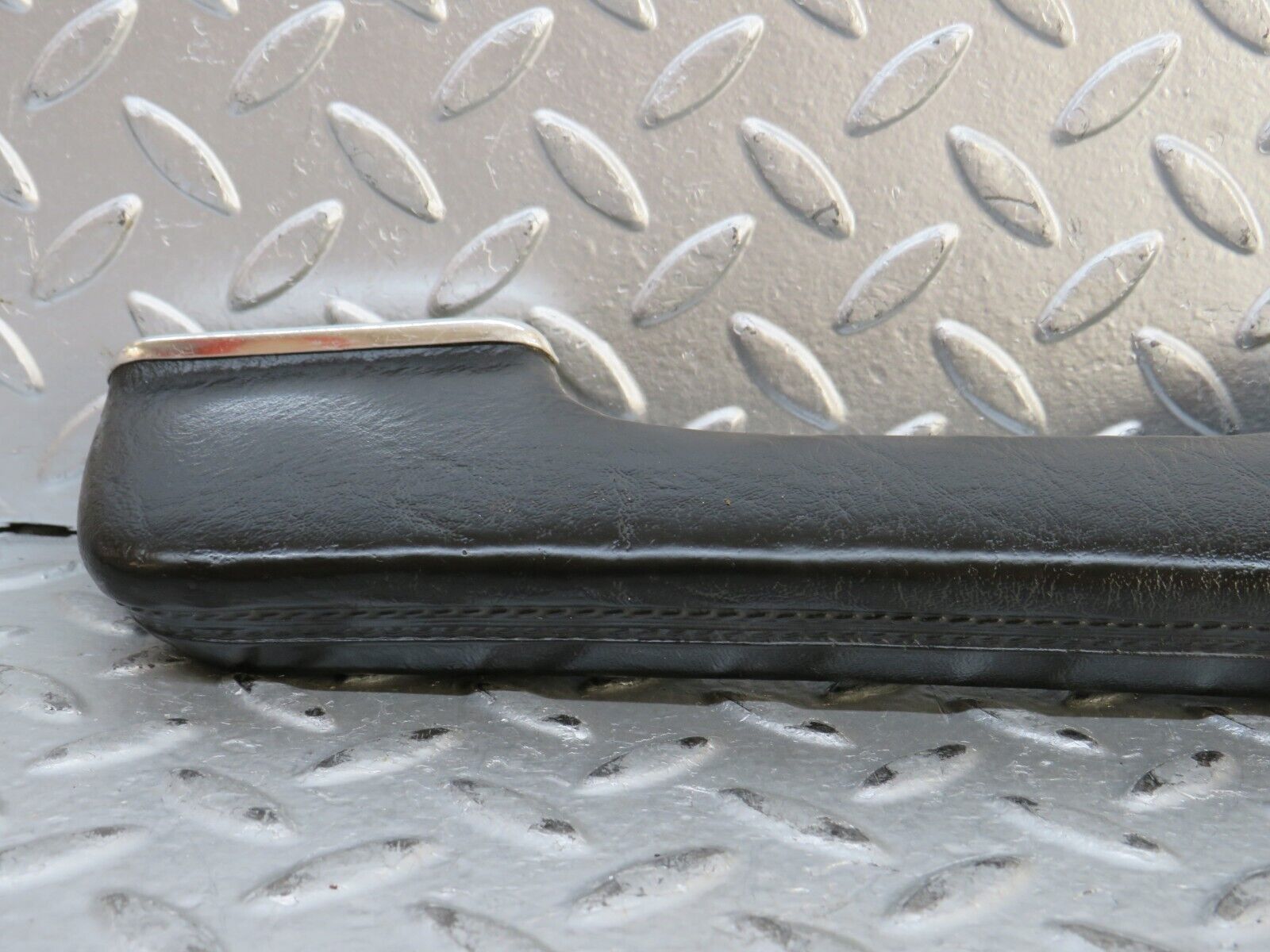 28261 Mercedes-Benz S123 240D Wagon Interior Door Handle Right  Black 12397020