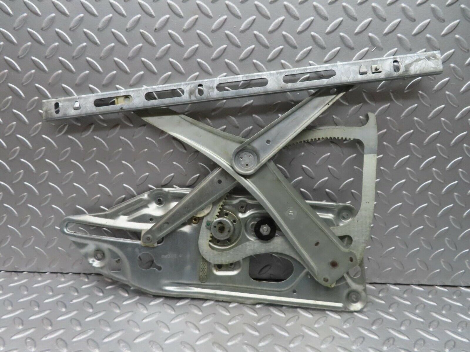 14938 Mercedes-Benz W140 S320 Front Left Power Window Regulator