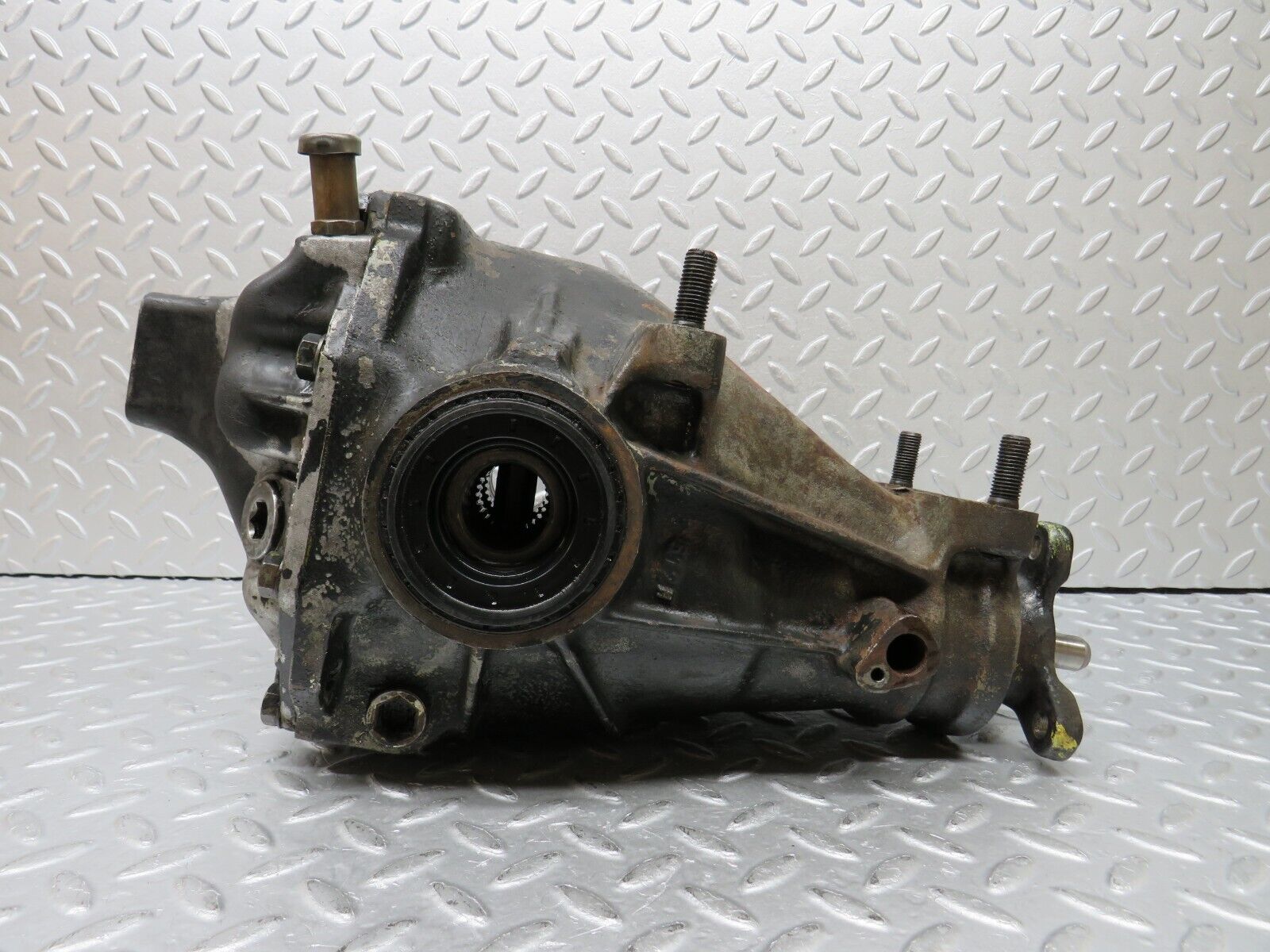 35668 Mercedes-Benz R107 280SL Rear Differential Ratio 3.58  1233511401