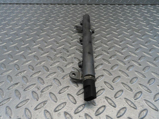 11207 Mercedes-Benz W221 S320 Fuel Rail Right Side With Pressure Sensor