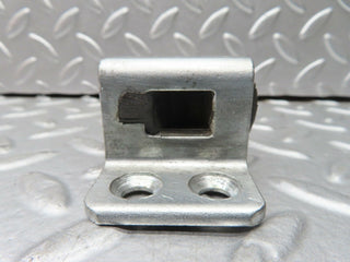 21518 Mercedes-Benz W126 300SE Door Lock Latch Left Side