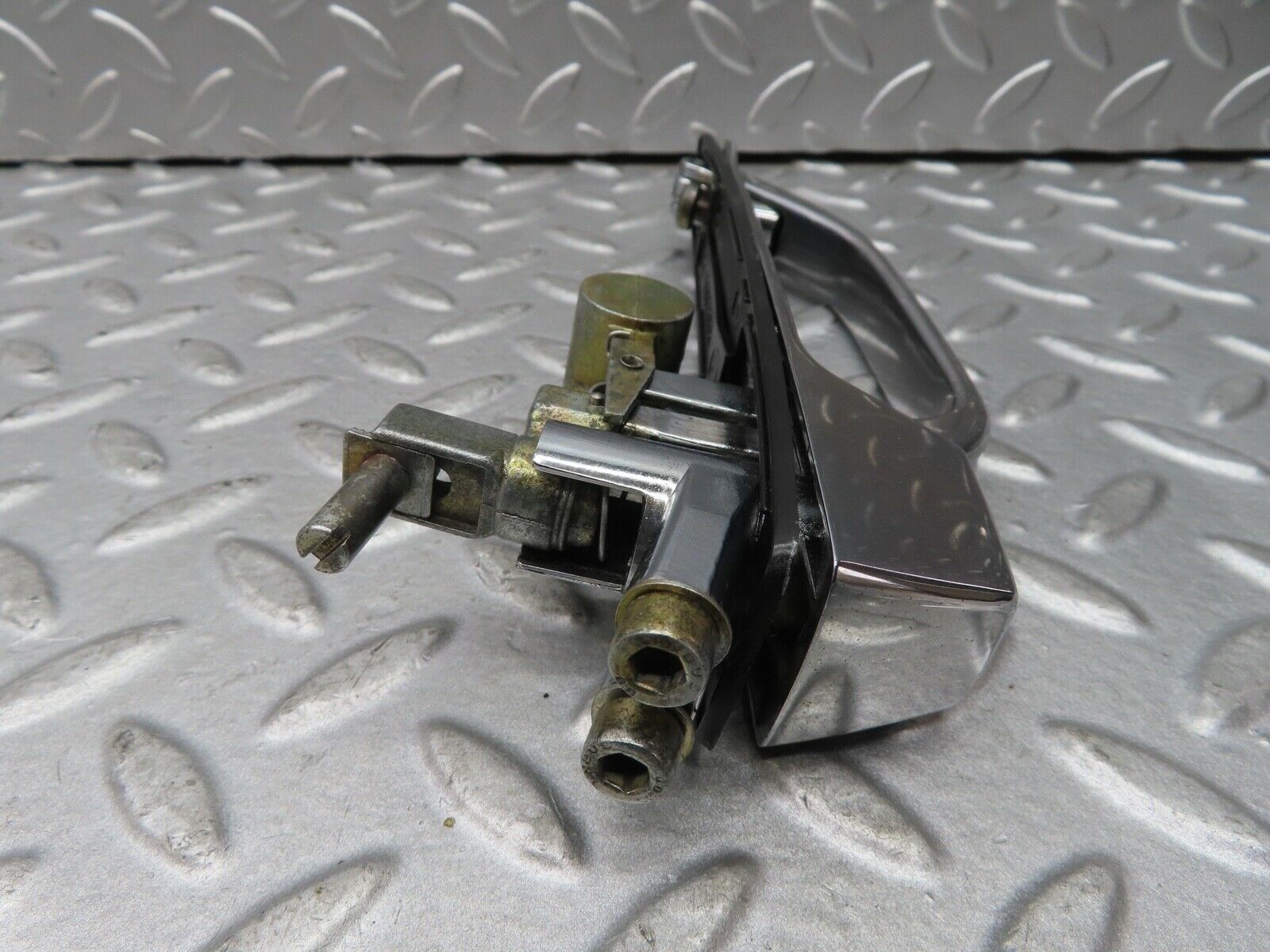 17694 Mercedes-Benz W116 450SEL Exterior Chrome Door Handle Rear Right