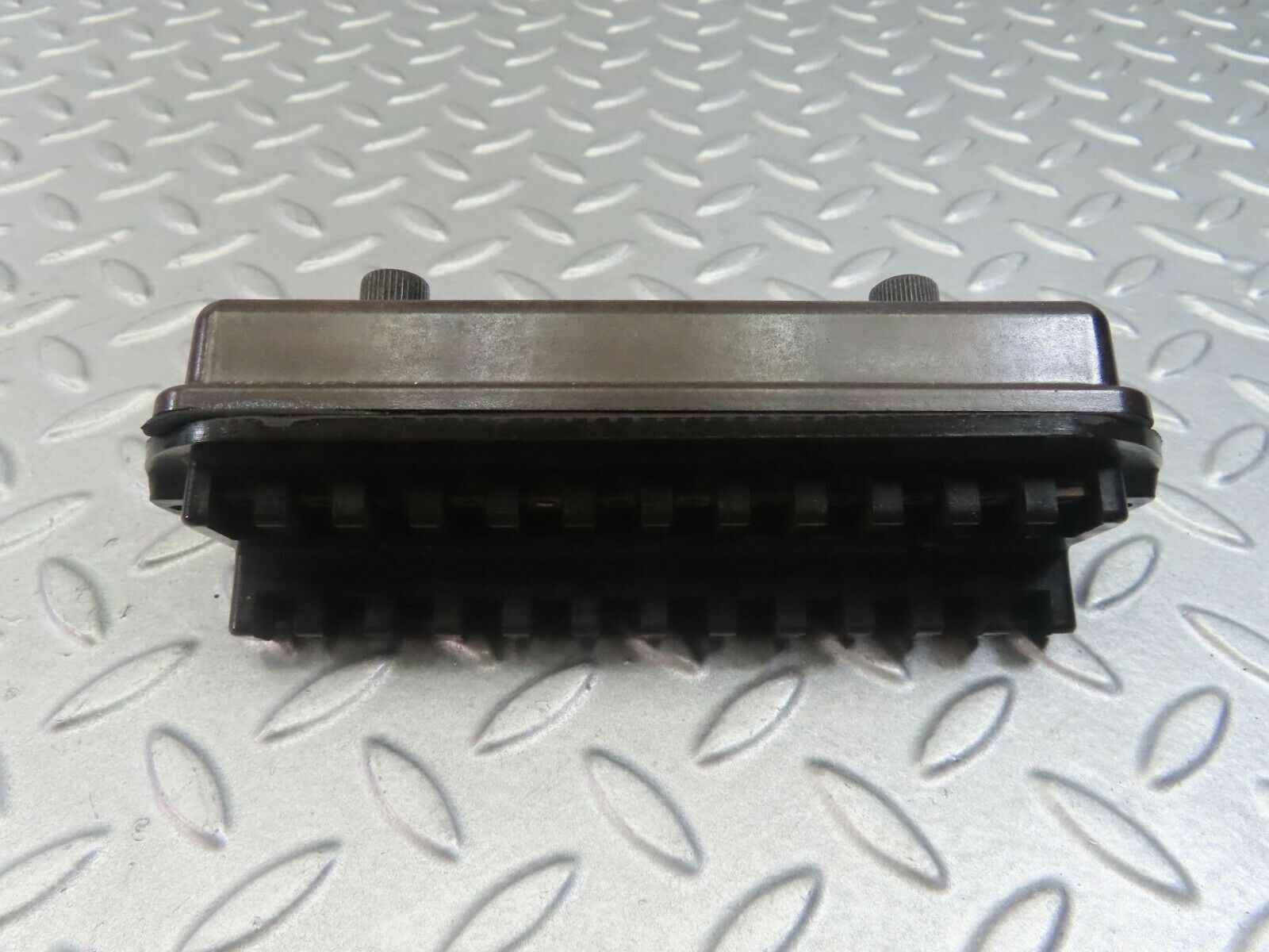 8314 Mercedes-Benz W111 Fuse Box 0005458701