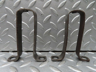 W121 Ponton valve cover support used OEM