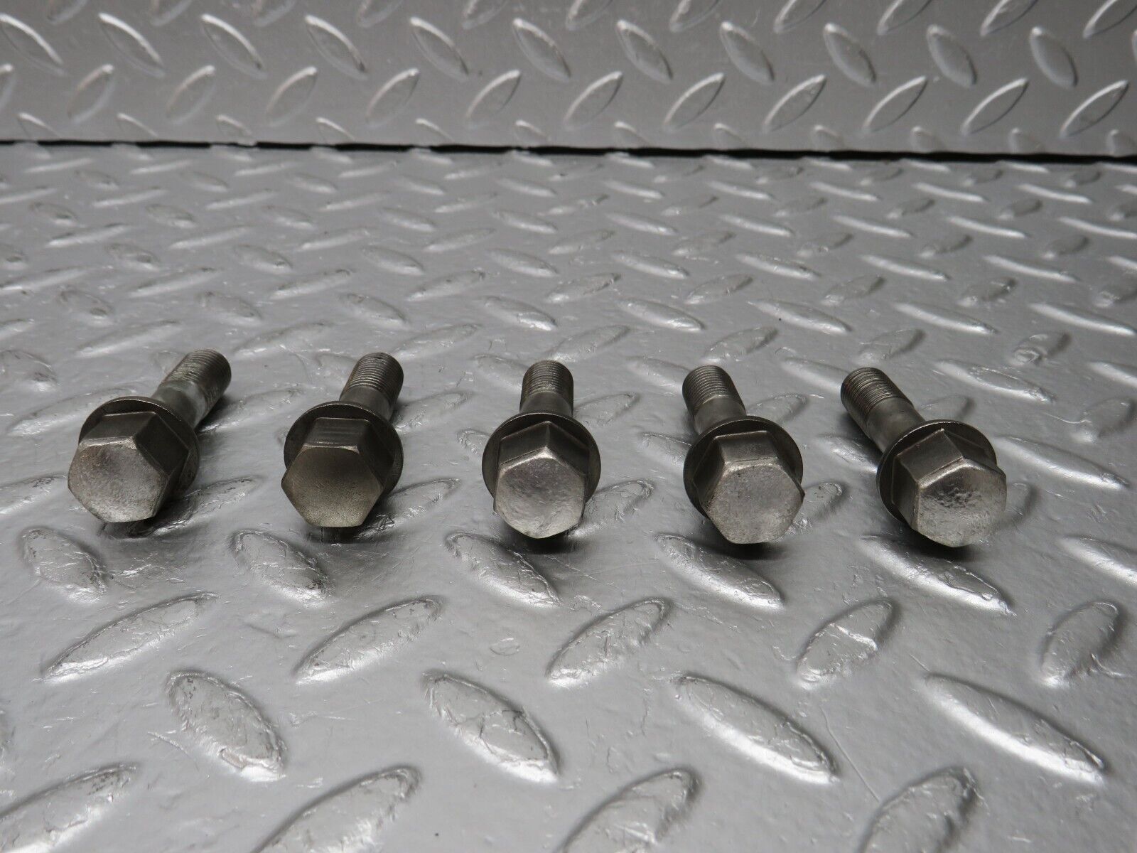 32640 Mercedes-Benz 5x Alloy Wheel Lug Bolt M12x1.5