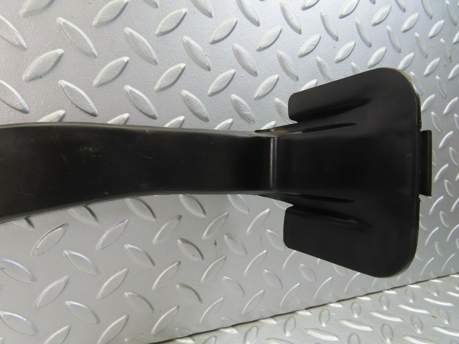 10699 Mercedes-Benz W123 230E Cable Channel Cover Rear Left 1238210136