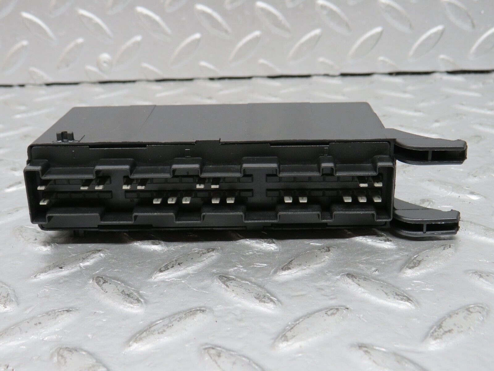 33435 Mercedes-Benz W202 C180 Light Control Unit 2025420232