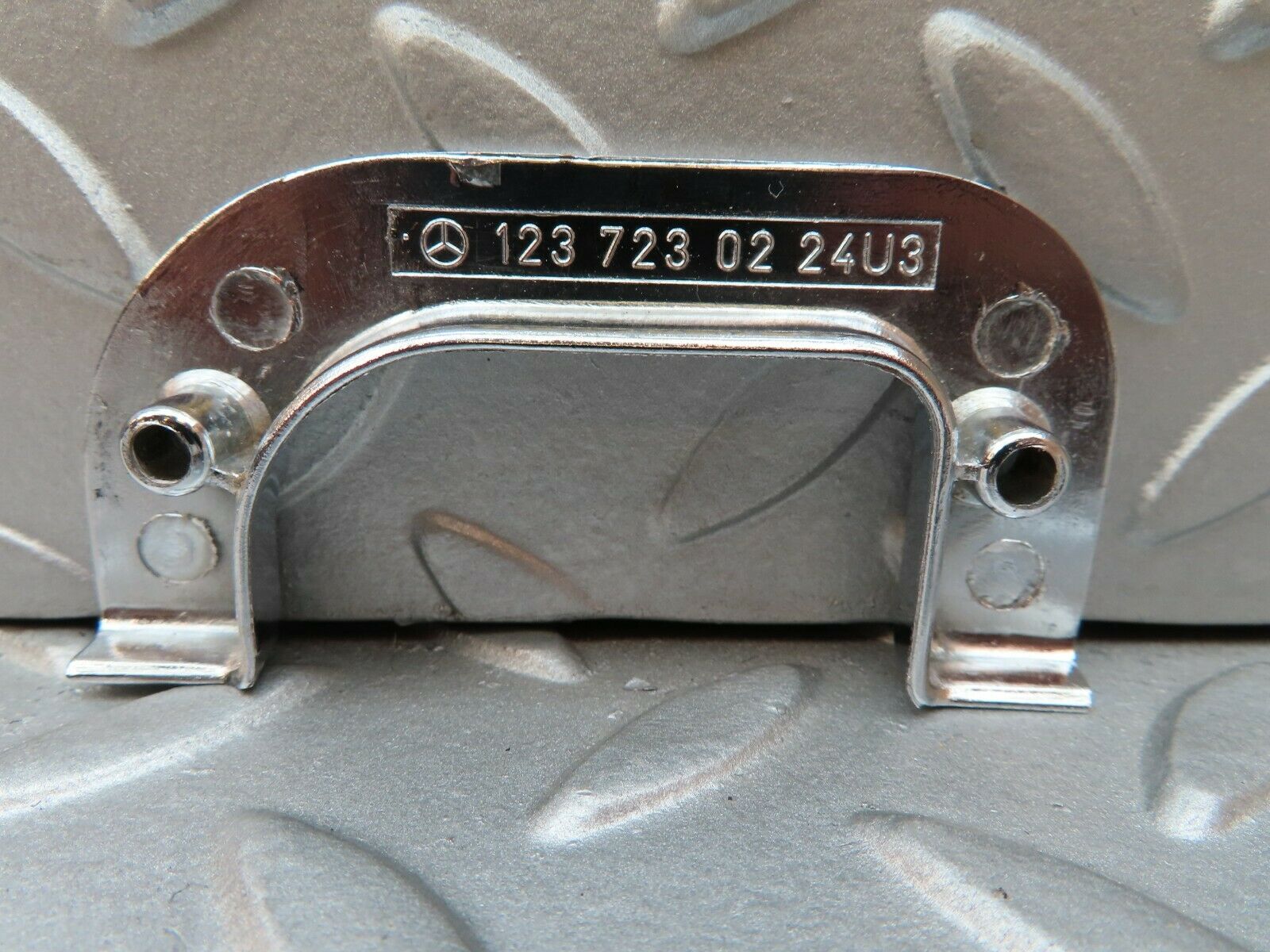 3825 Mercedes-Benz S123 200T Wagon Right Chrome Door Latch Trim 1237230224