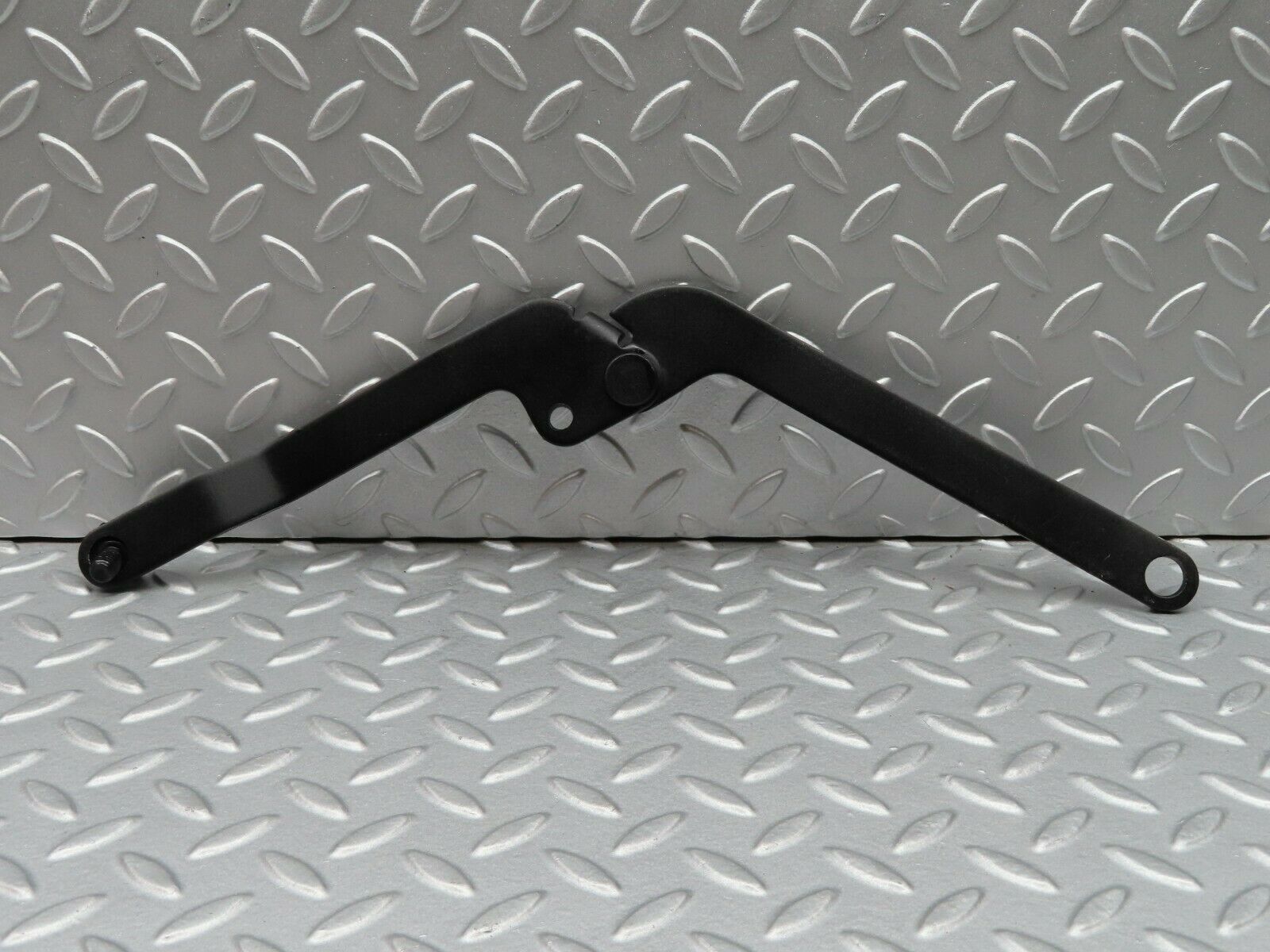 5096 Mercedes-Benz R107 350SL Coupe Left Bonnet Hinge