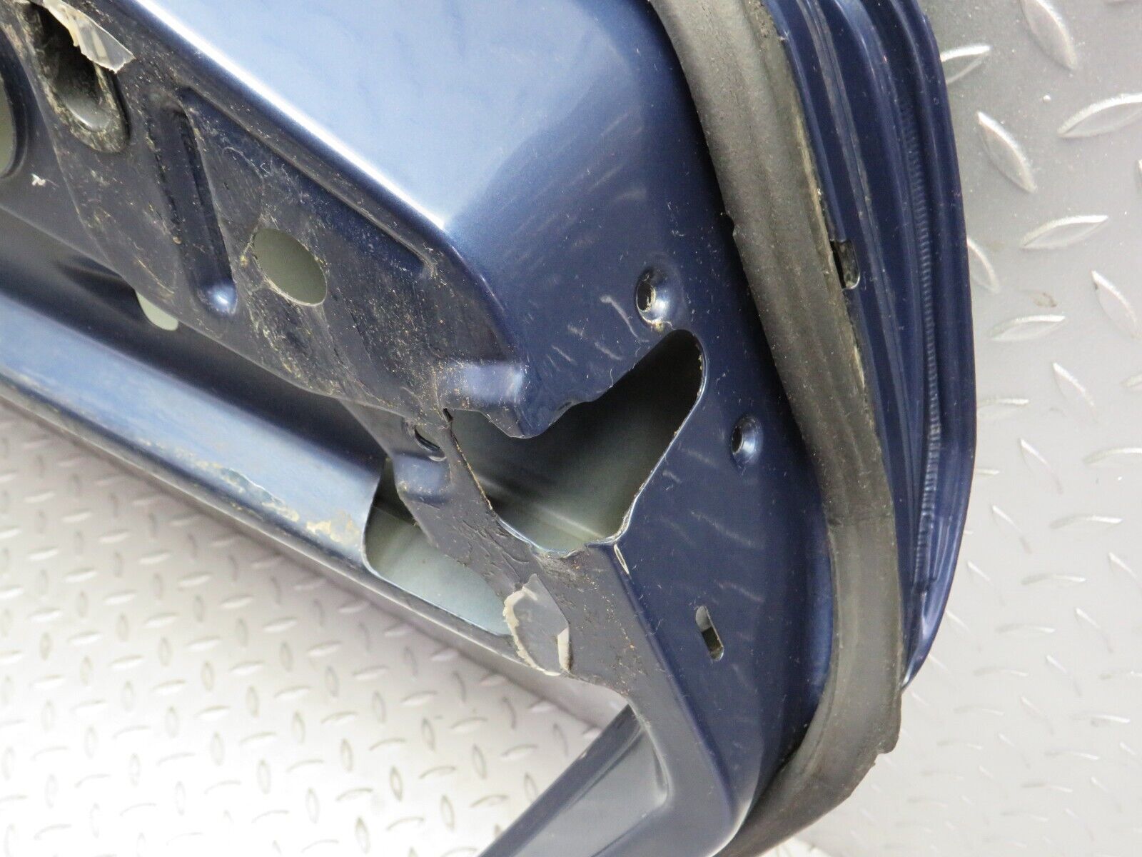 31413 Mercedes-Benz S124 220TE Wagon Rear Left Door