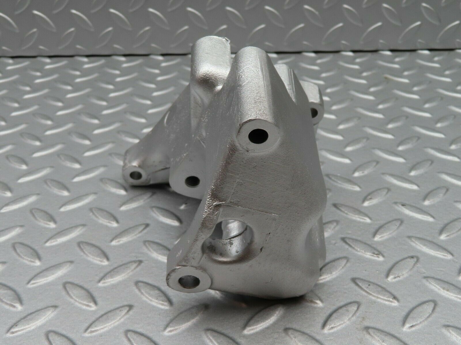 5114 Mercedes-Benz R107 350SL Coupe Alternator Generator Bracket 1161551135