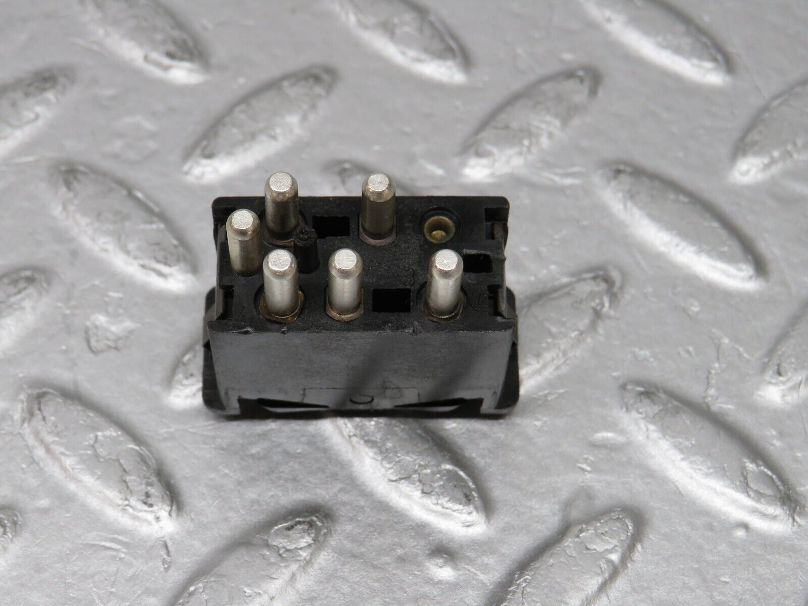 36715 Mercedes-Benz W201 190E 2.0L Rear Electric Window Switch 1268206310