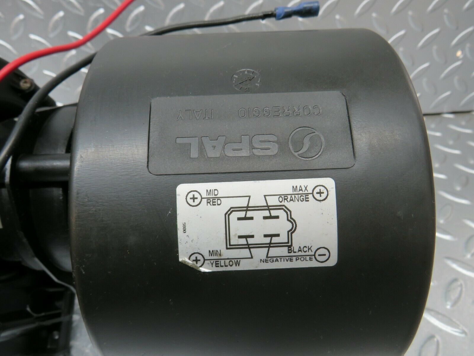 24336 Mercedes-Benz S124 220TE Wagon Heater Blower Motor With Housing 006-A45-22