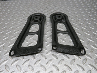 32140 Mercedes-Benz W123 230E Rear Suspension Axle Mounting Bracket