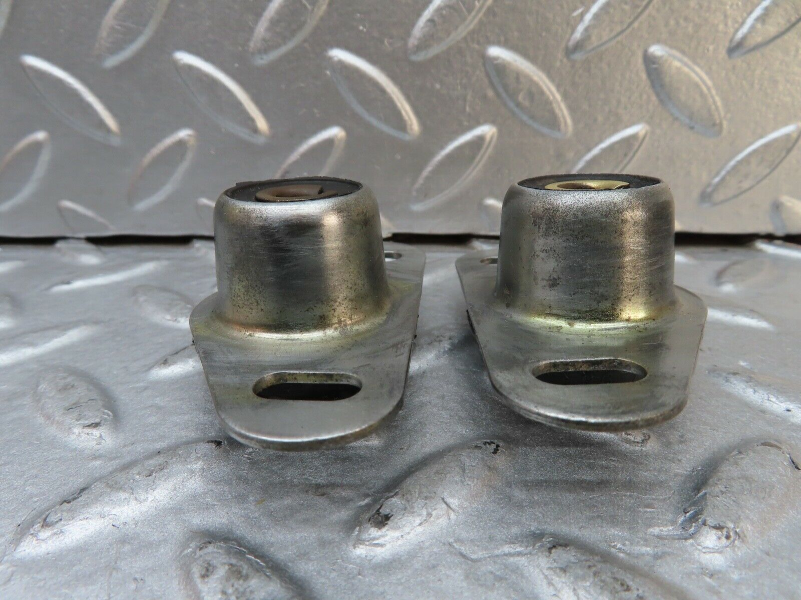 20043 Mercedes-Benz R129 300SL Coupe Roof Lock Latch Pair 1296300320