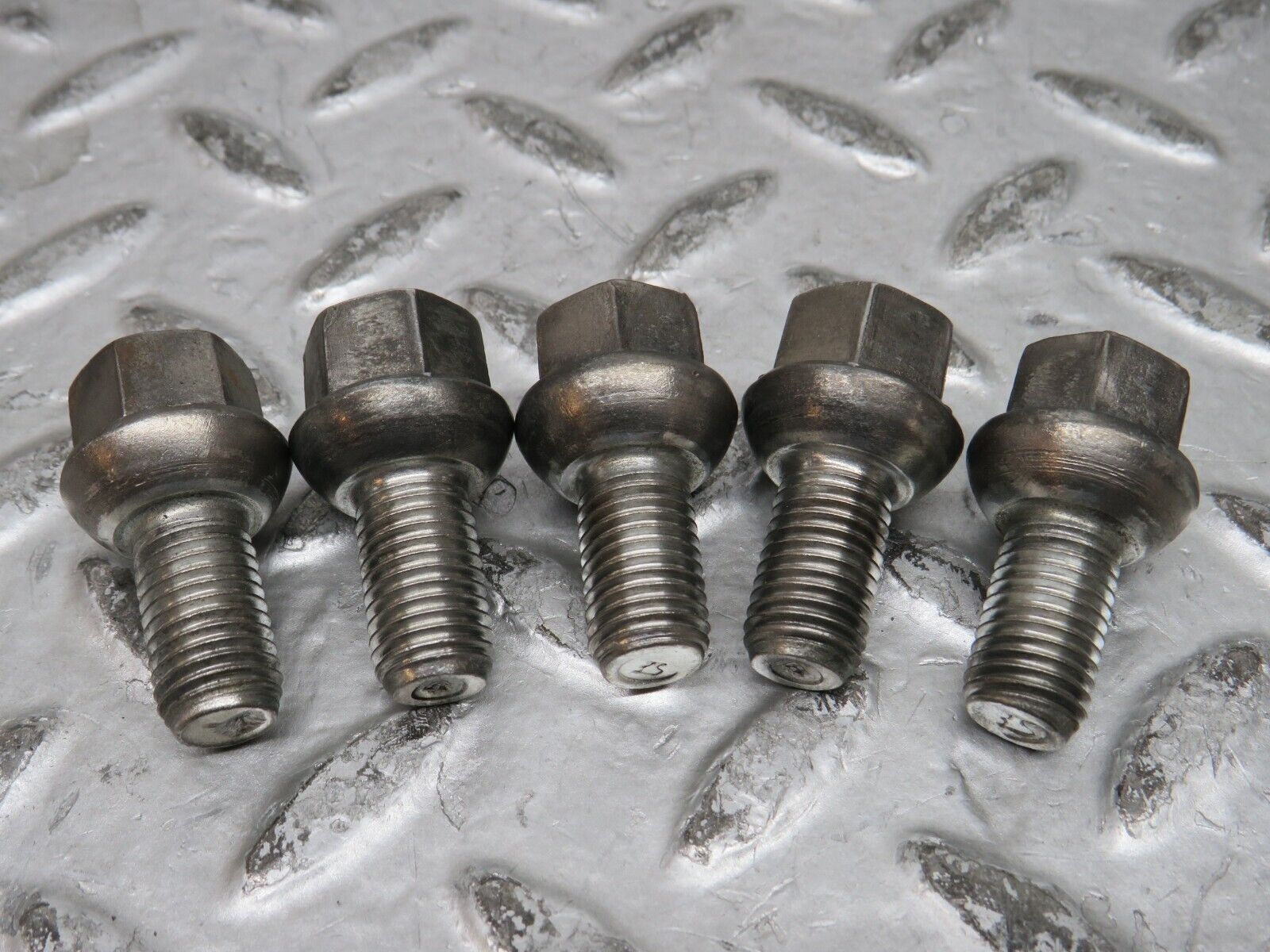 28543 Mercedes-Benz 5x Steel Wheel Lug Bolt M12x1.5