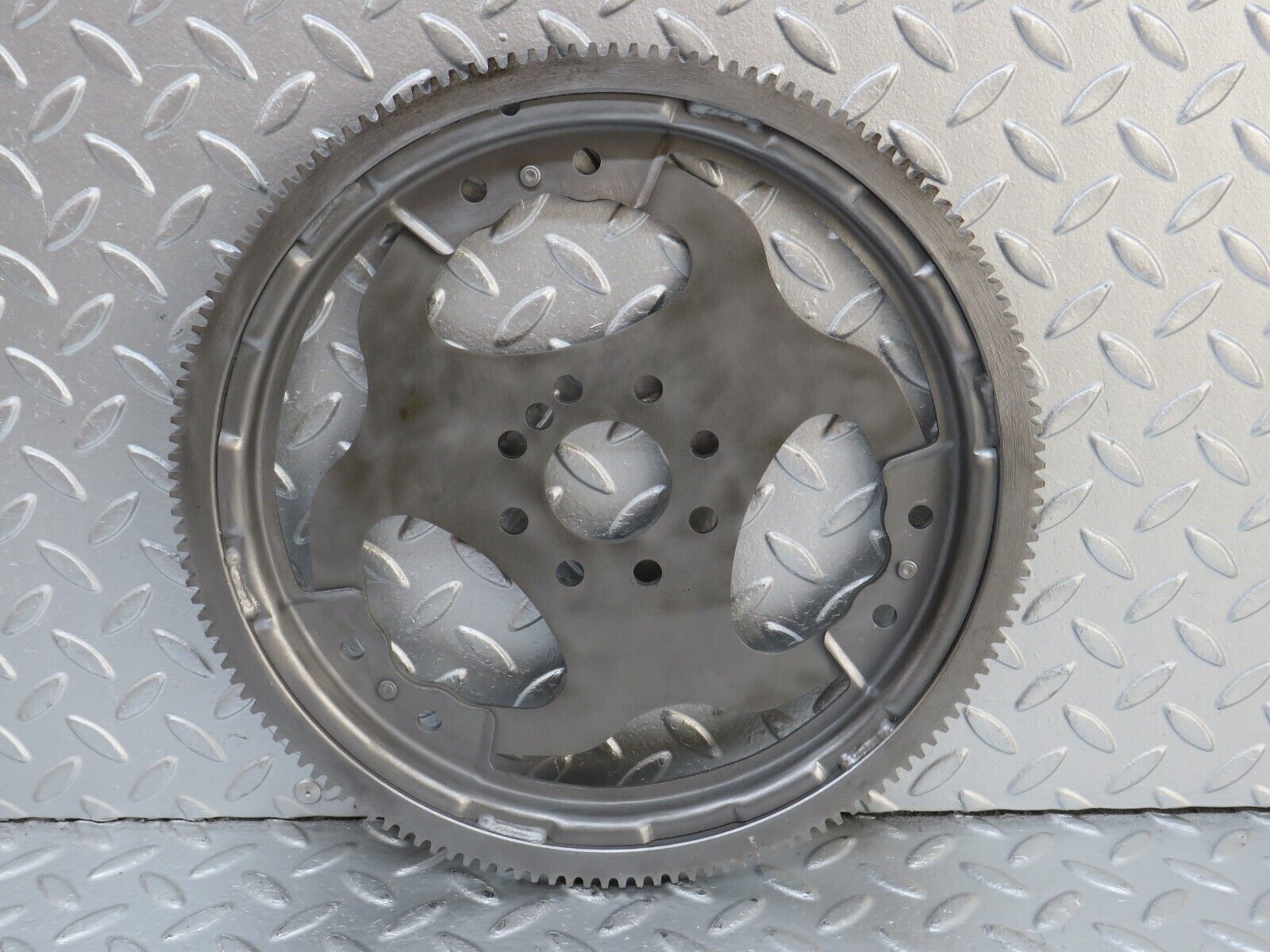 33801 Mercedes-Benz W201 190E 2.0L Flywheel Starter Ring 1020301312