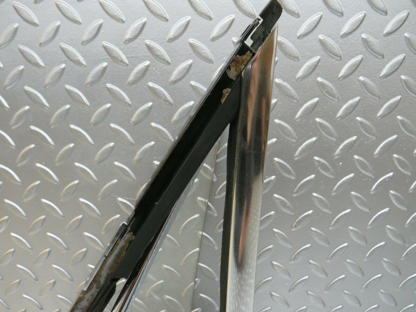 24584 Mercedes-Benz W108 Front Right Quarter Window